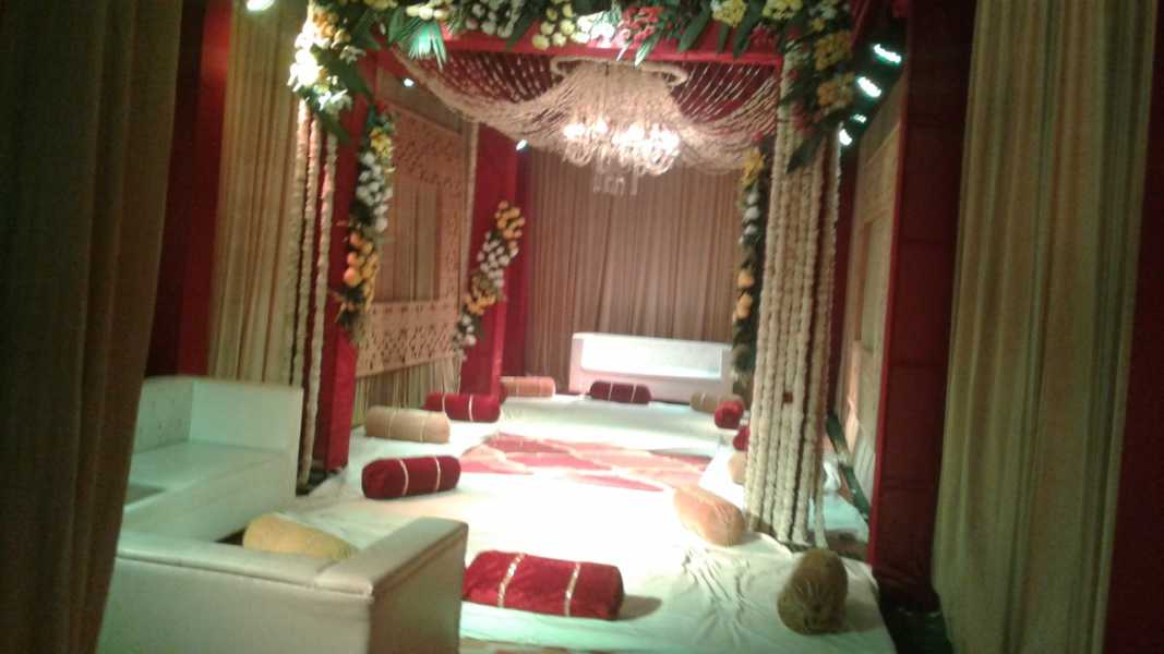 Gallery Images