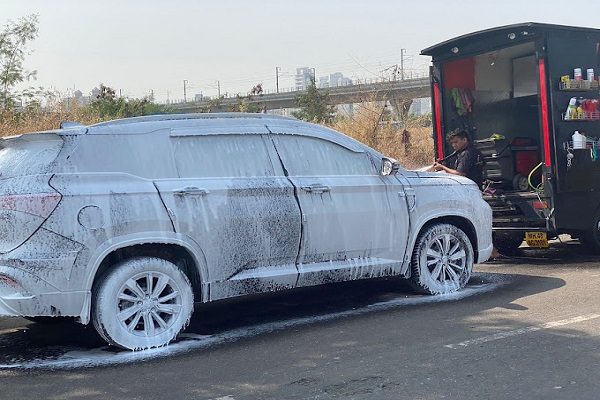 Car Washing Crew