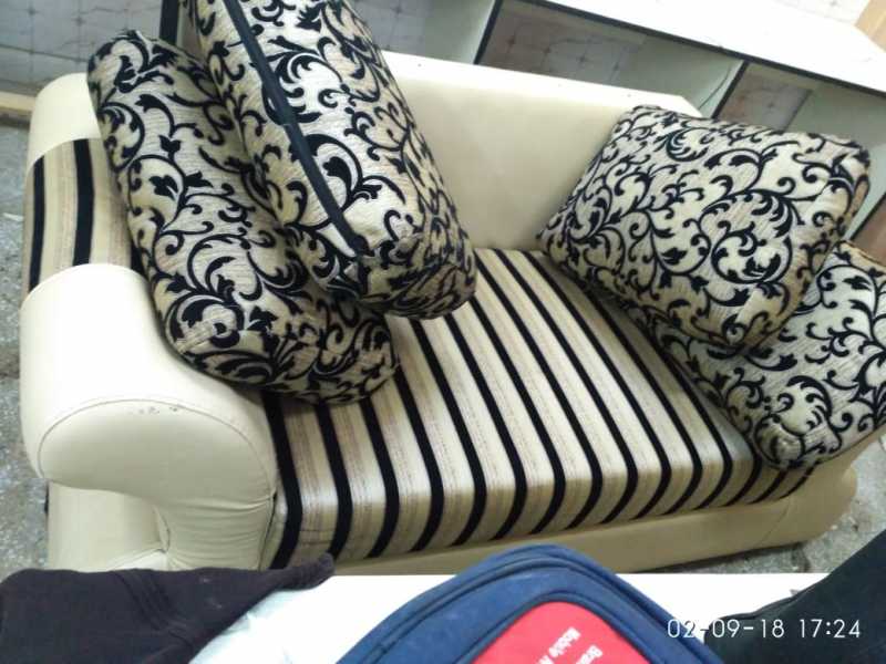 Gallery Images
