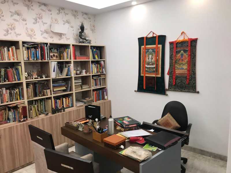 Gallery Images
